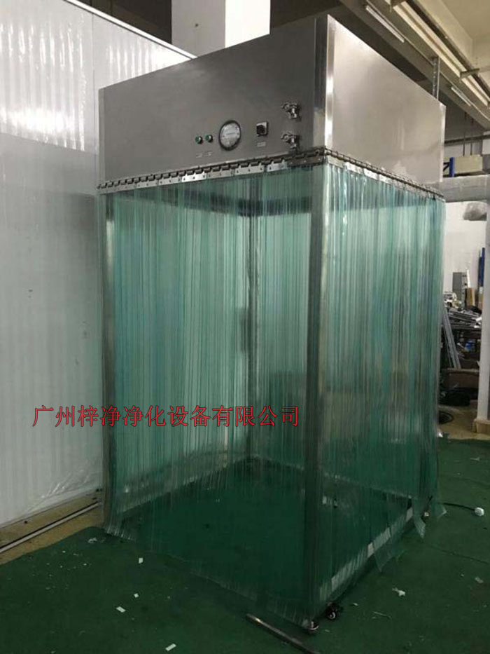 層流采樣車(chē)廣泛適用于醫(yī)藥、制劑、電子、精密儀器、儀表、食品等行業(yè)的特殊場(chǎng)合的原輔物料的采樣。